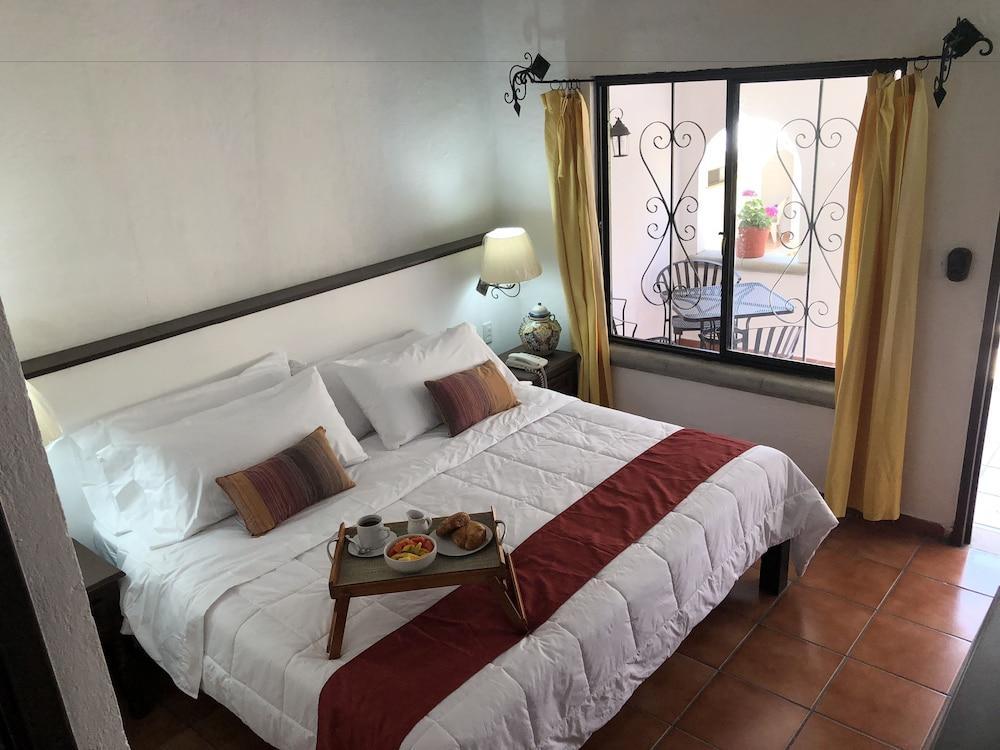 Hotel Antigua Posada Куэрнавака Экстерьер фото