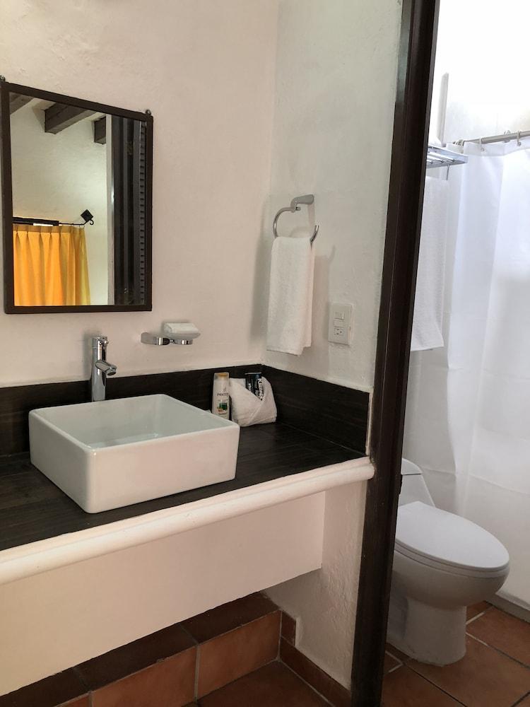 Hotel Antigua Posada Куэрнавака Экстерьер фото