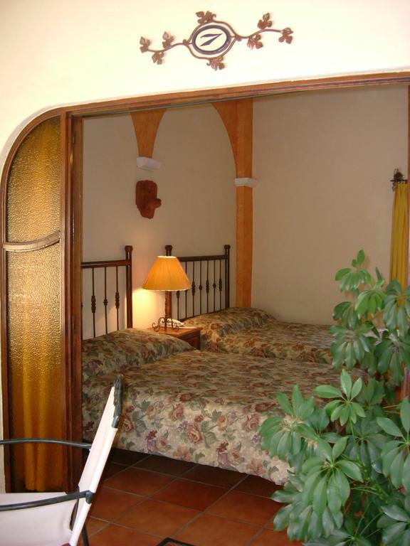 Hotel Antigua Posada Куэрнавака Экстерьер фото
