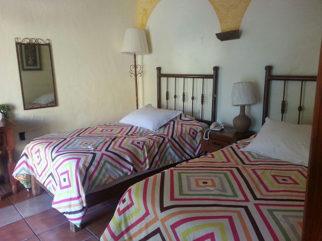 Hotel Antigua Posada Куэрнавака Экстерьер фото