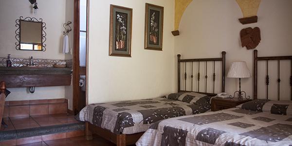 Hotel Antigua Posada Куэрнавака Экстерьер фото