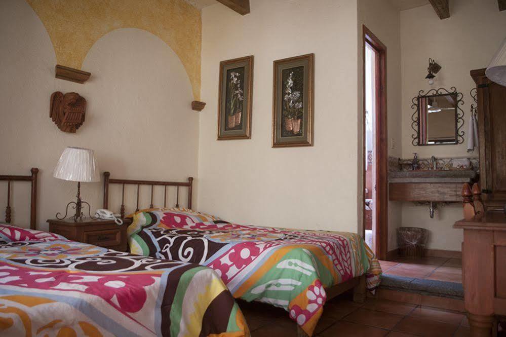 Hotel Antigua Posada Куэрнавака Экстерьер фото