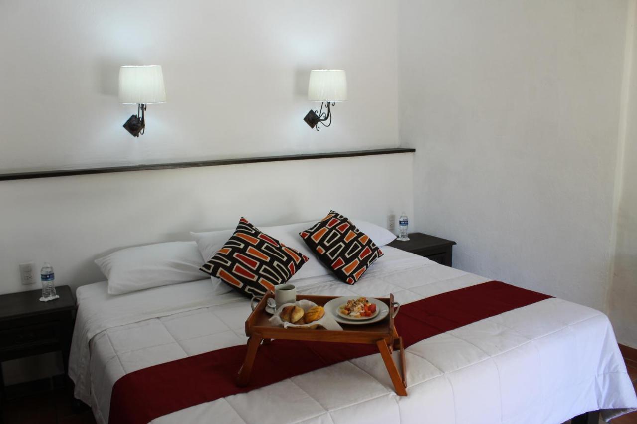Hotel Antigua Posada Куэрнавака Экстерьер фото