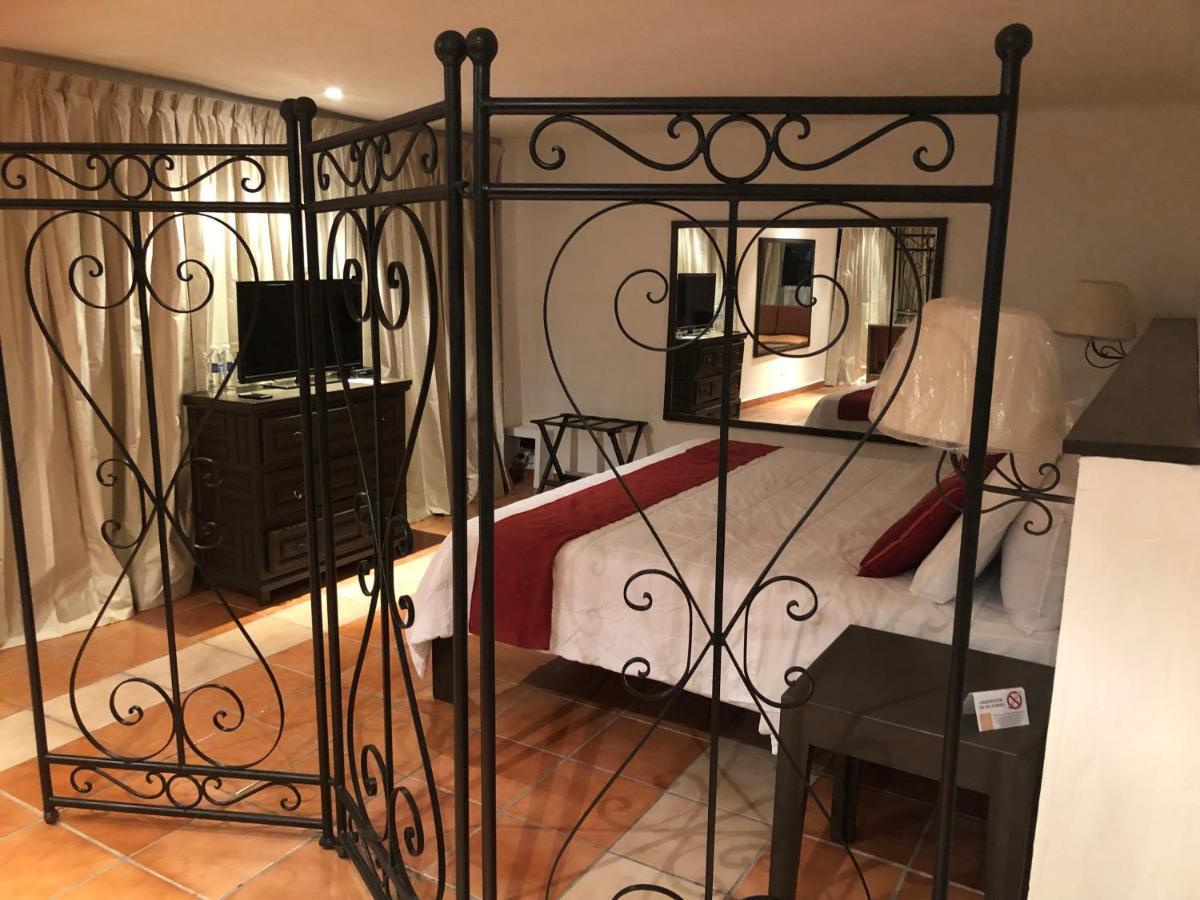 Hotel Antigua Posada Куэрнавака Экстерьер фото