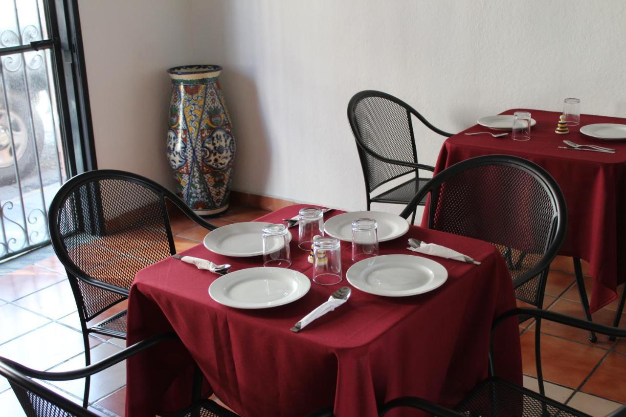 Hotel Antigua Posada Куэрнавака Экстерьер фото